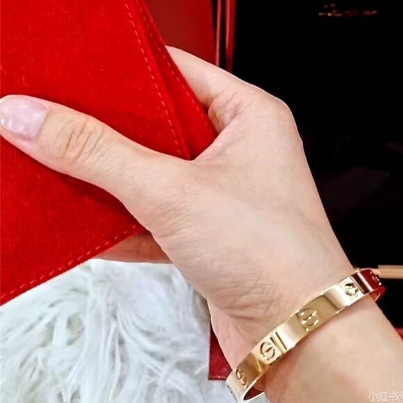 ✅Cartier Love Bracelet Rose Gold Size 17 - Picture 3 of 5